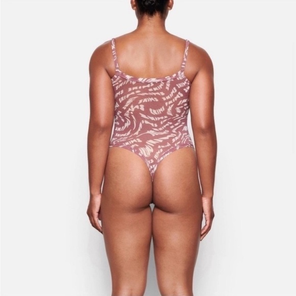 Skims Summer Mesh Strappy Bodysuit |Color: Raspberry Swirl| LIMITED EDITION|NEW! - Picture 2 of 10